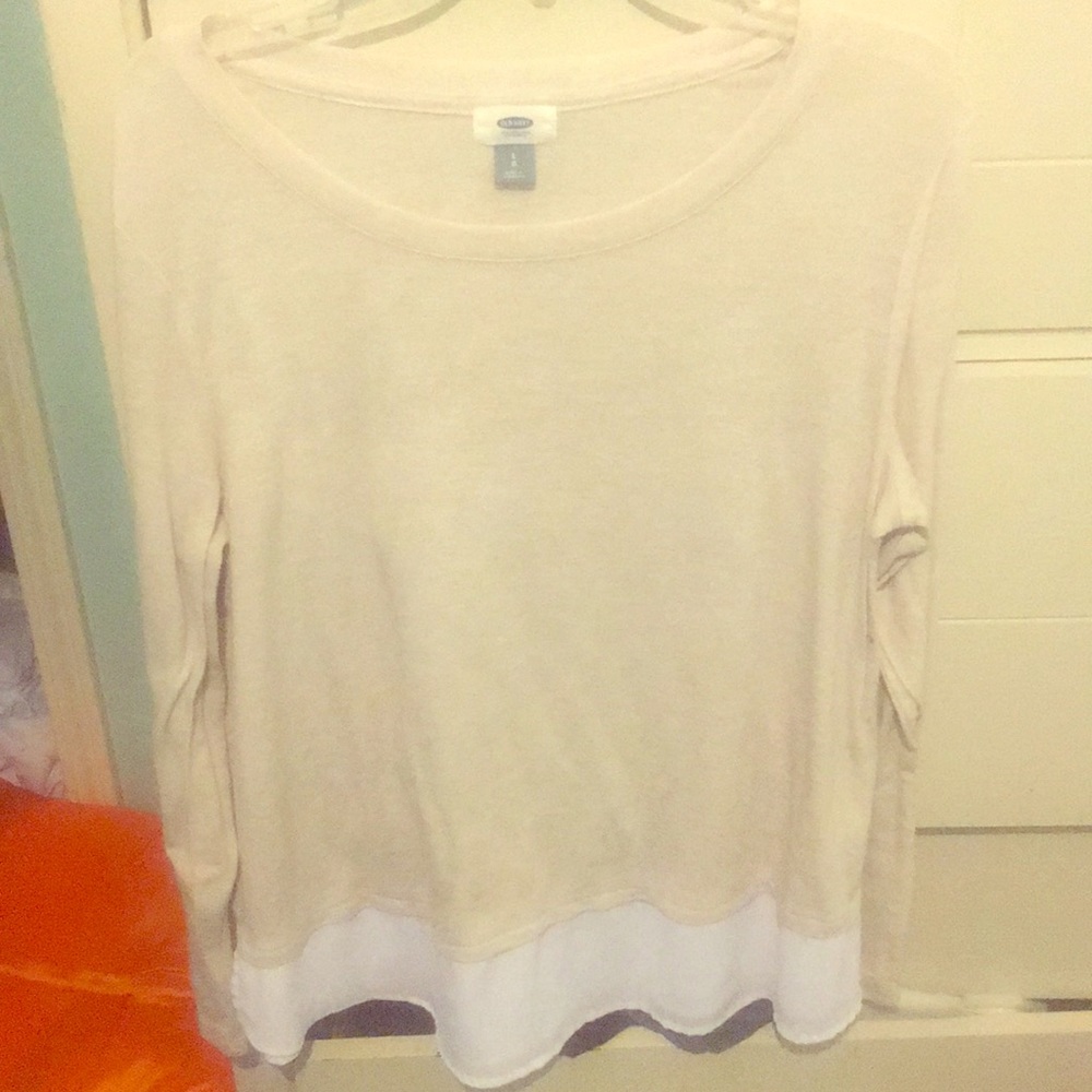 Long sleeve cream old navy shirt! Good condition!